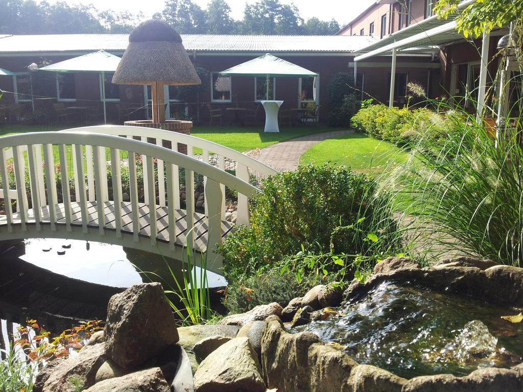 Kraeuterhotel & Restaurant Heidejaeger Mulmshorn Luaran gambar
