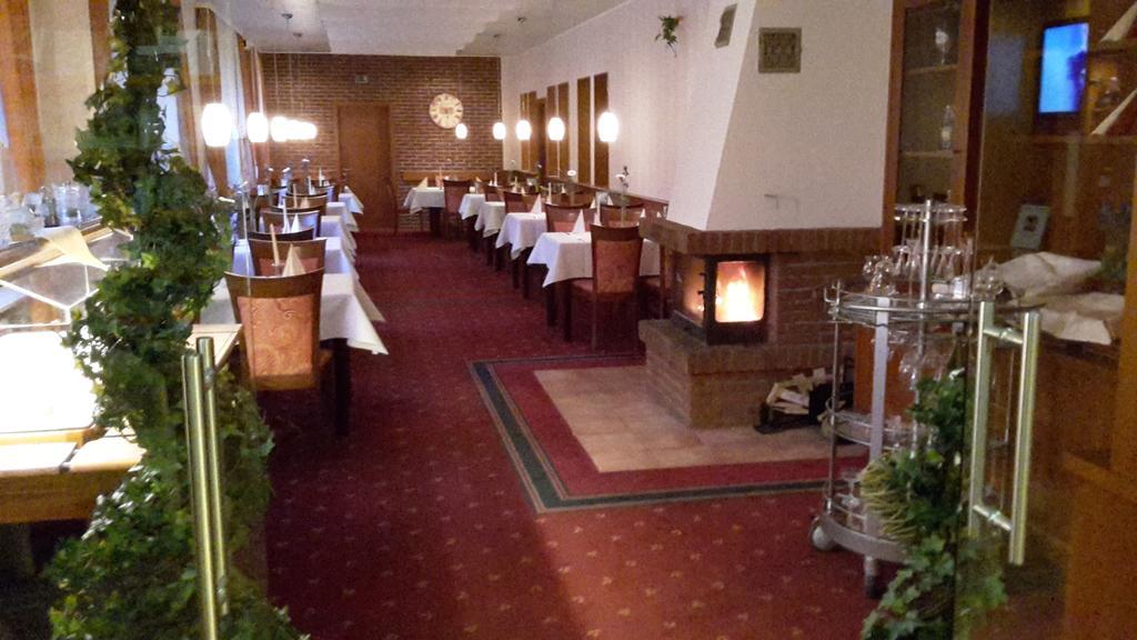 Kraeuterhotel & Restaurant Heidejaeger Mulmshorn Luaran gambar