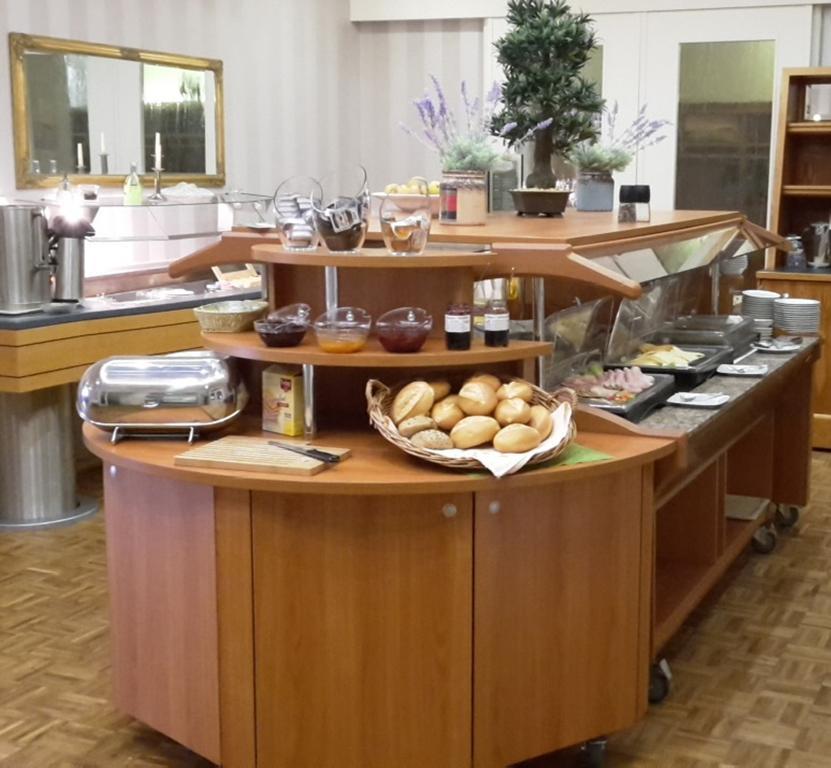 Kraeuterhotel & Restaurant Heidejaeger Mulmshorn Luaran gambar